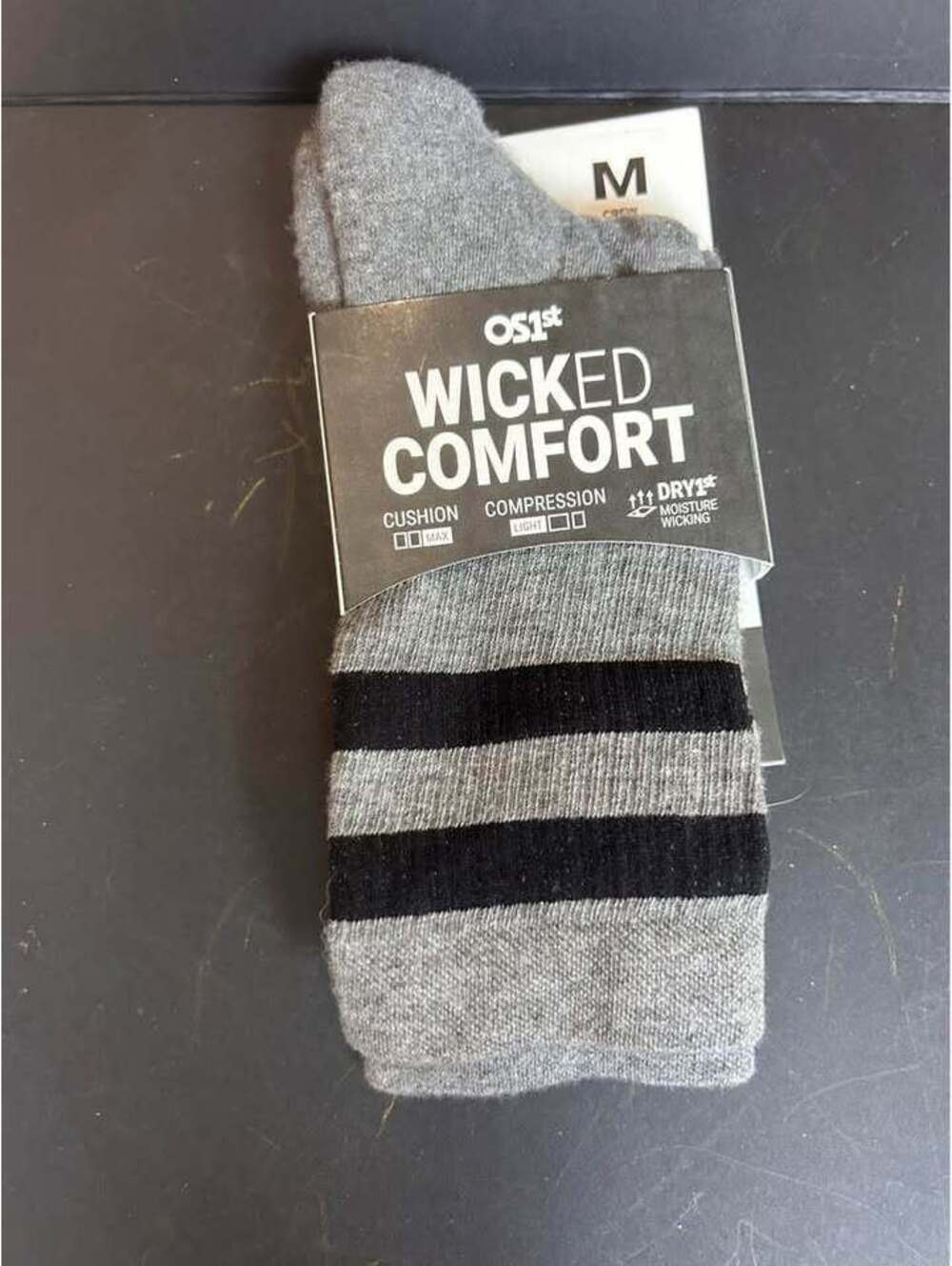 OS1st Wicked Comfort Running Hiking Crew Socks Size Medium New